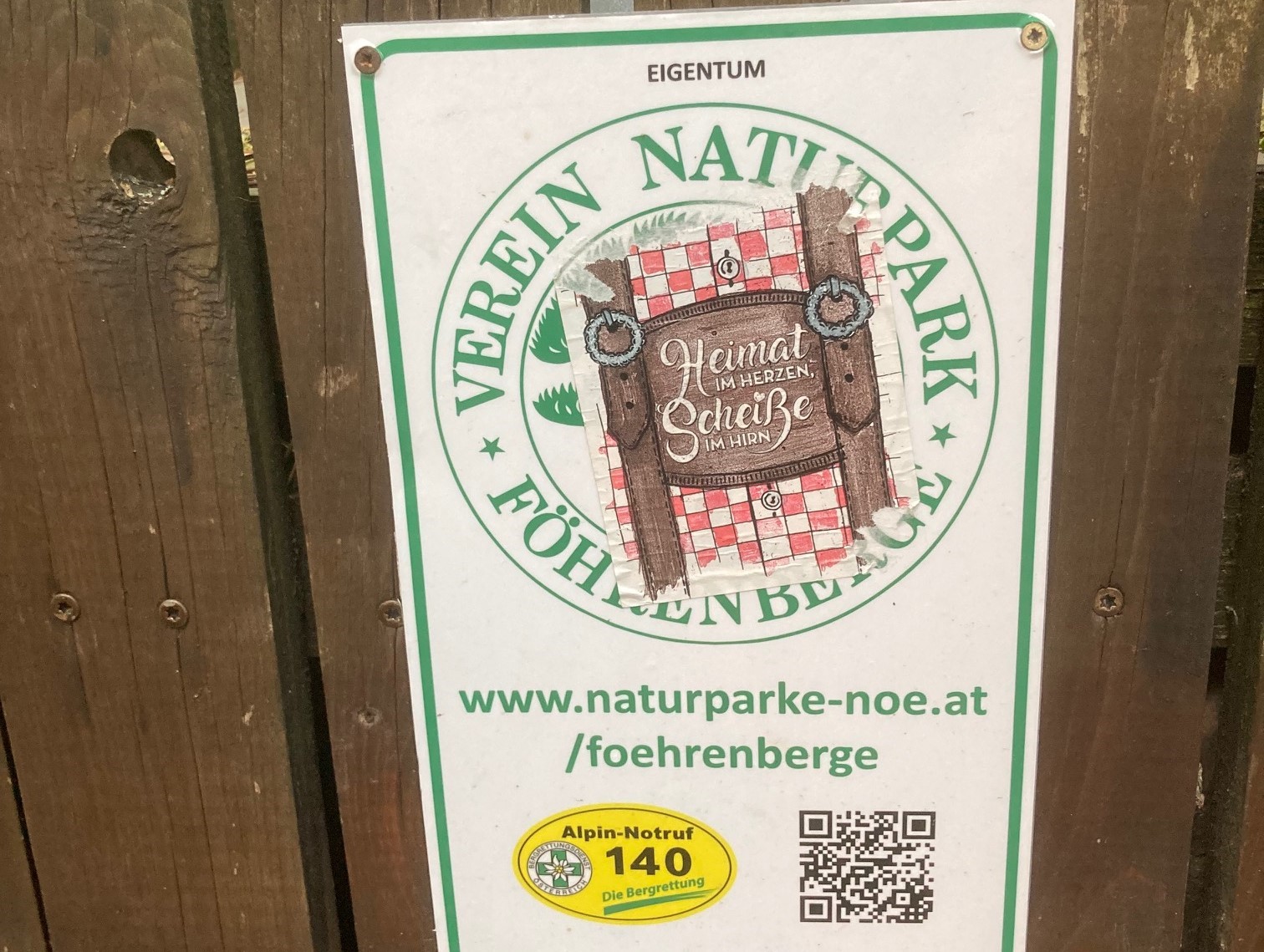 Grüner Vandalismus NUP 2021 05 28 5 80341 HP ee95f